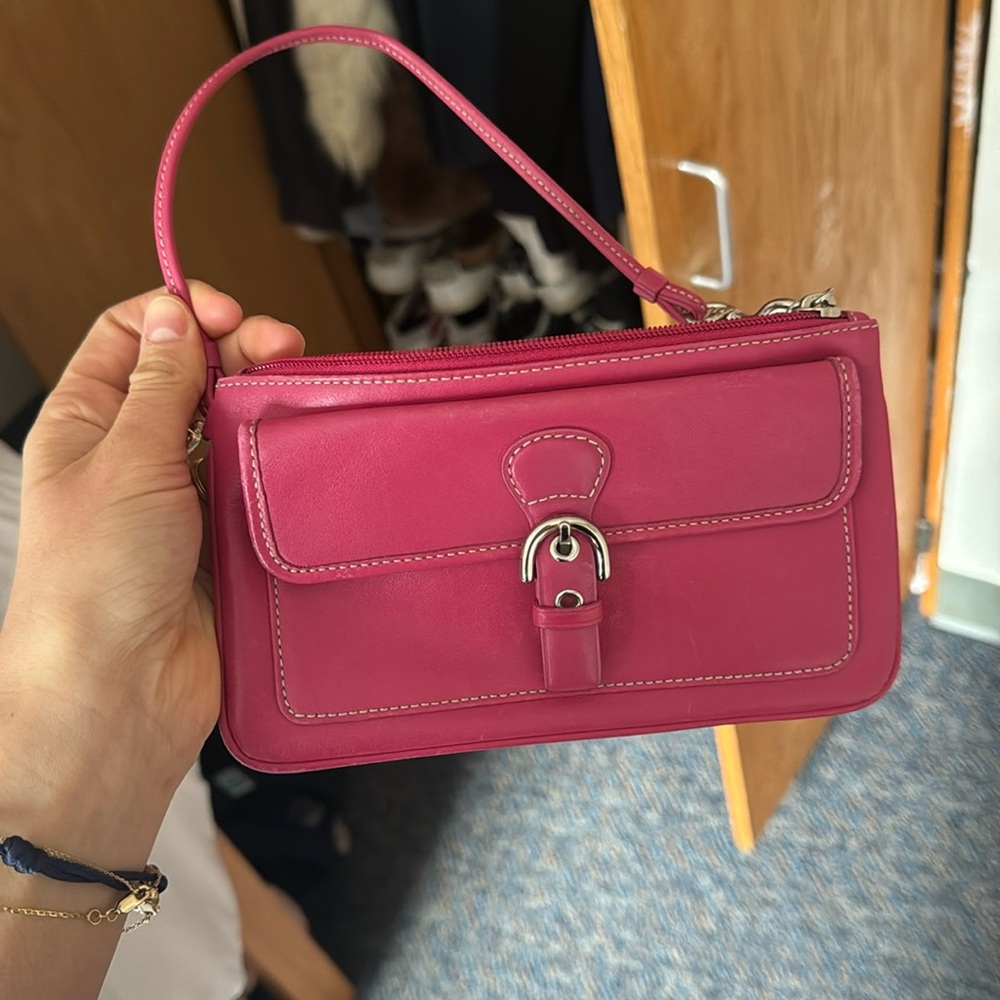 VINTAGE COACH BUCKLE CLUTCH PINK BAG